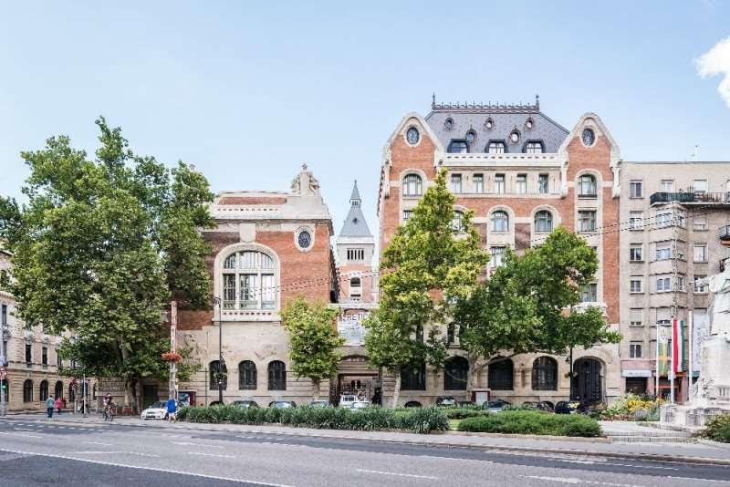 Uttoe Luxury Suites Будапешт Экстерьер фото